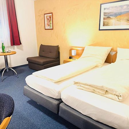 Hotel Am Weyerhof Kerpen  Dış mekan fotoğraf