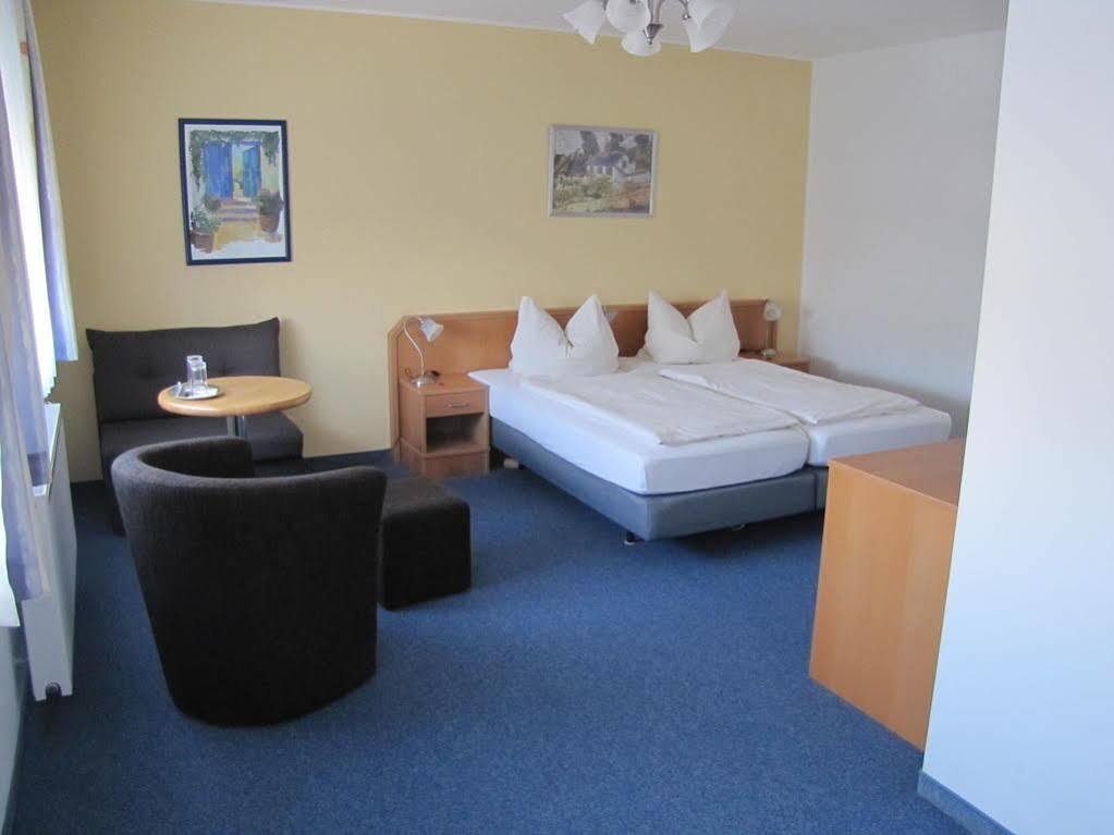 Hotel Am Weyerhof Kerpen  Dış mekan fotoğraf